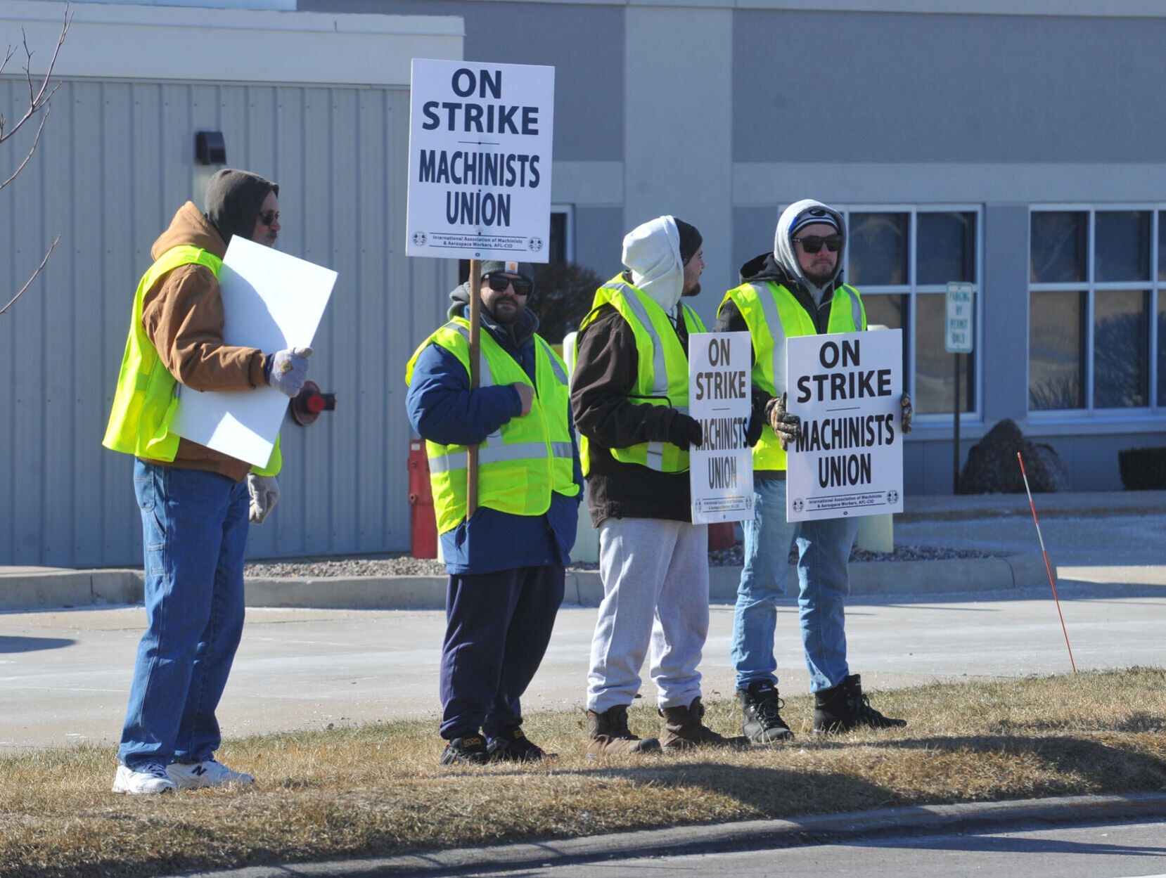 021922-qc-nws-eaton-024a.JPG